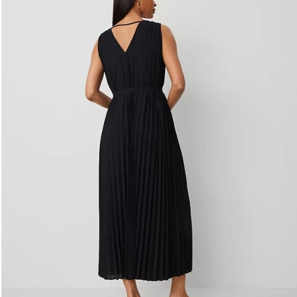 Black Flowing Pleated Ann Taylor Dress - Picture 3 of 4